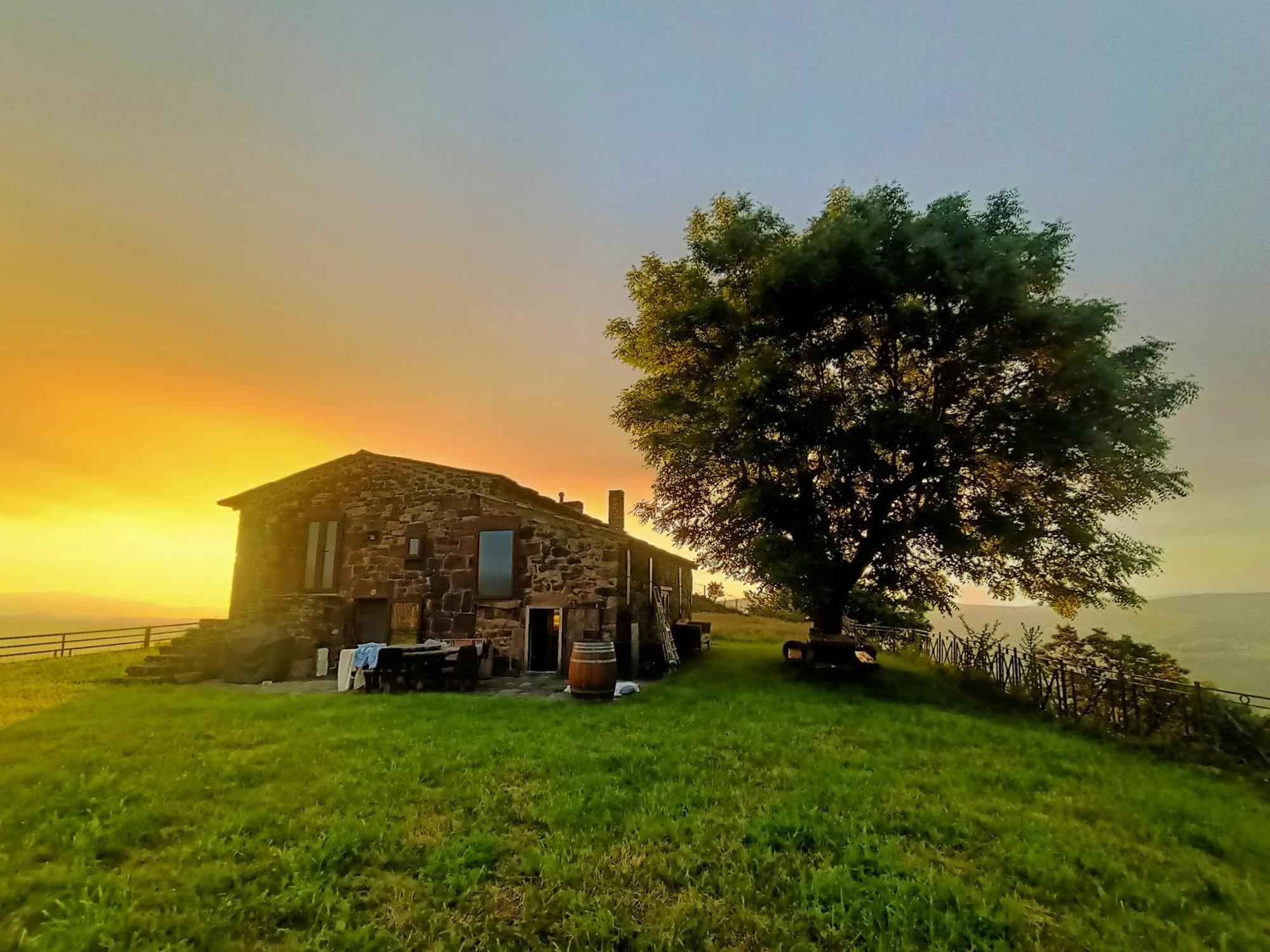 La Cabana Mirador De Los Valles Pasiegos Vega de Pas Eksteriør billede